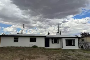 365 Steffen St, Sierra Vista, AZ 85635 - Photo 1