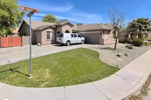 162 W Raven, Chandler, AZ 85286 - Photo 1