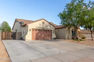 11691 N 165th Ave, Surprise, AZ 85388 - Photo 1