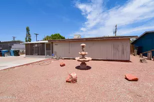 7824 W Mitchell Dr, Phoenix, AZ 85033 - Photo 1