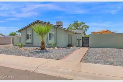 15202 N 32nd, Phoenix, AZ 85053 - Photo 1