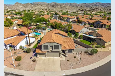 2302 E Mountain Sky, Phoenix, AZ 85048 - Photo 1