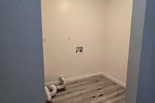 2230 E Beverly Ln, Phoenix, AZ 85022 - Photo 22