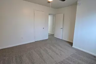 2230 E Beverly Ln, Phoenix, AZ 85022 - Photo 18