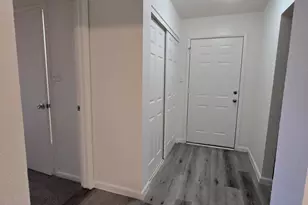 2230 E Beverly Ln, Phoenix, AZ 85022 - Photo 8