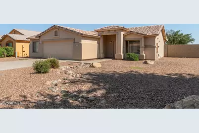 717 E Centre Avenue, Buckeye, AZ 85326 - Photo 1