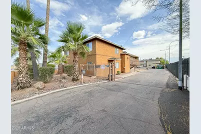 2537 W Georgia Avenue #17, Phoenix, AZ 85017 - Photo 1