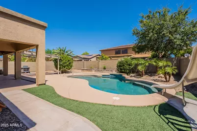 266 W Blue Lagoon Drive, Casa Grande, AZ 85122 - Photo 1