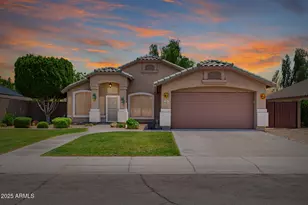 781 S Wayne, Chandler, AZ 85225 - Photo 1