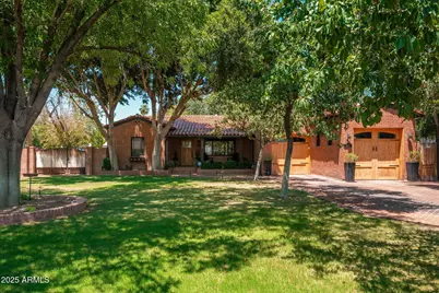 346 E Orangewood, Phoenix, AZ 85020 - Photo 1