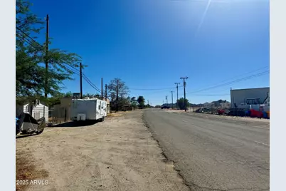 66782 Avenue B Lane, Salome, AZ 85348 - Photo 1