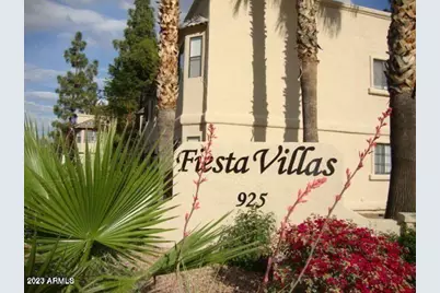 925 S Longmore, Mesa, AZ 85202 - Photo 1