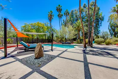 3601 N 55th Place, Phoenix, AZ 85018 - Photo 1