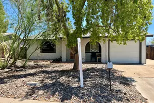 3105 N Carriage Ln, Chandler, AZ 85224 - Photo 1