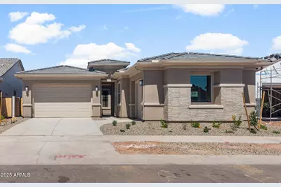 714 W Flatiron, Apache Junction, AZ 85120 - Photo 1