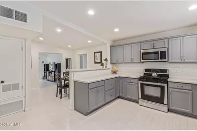 3802 E Shaw Butte, Phoenix, AZ 85028 - Photo 1