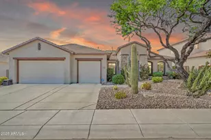 40138 N Blaze Ct, Phoenix, AZ 85086 - Photo 1