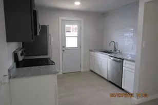 4912 E Holly St, Phoenix, AZ 85008 - Photo 1