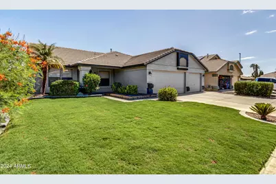 1113 E Betsy, Gilbert, AZ 85296 - Photo 1