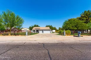 7517 N Perryville Rd, Waddell, AZ 85355 - Photo 1