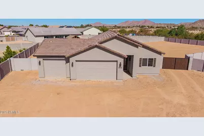6656 N Loma Court, Casa Grande, AZ 85194 - Photo 1