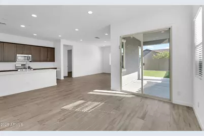 19027 W Sierra Street, Surprise, AZ 85388 - Photo 14