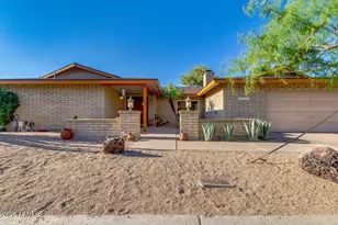 9053 N 28th, Phoenix, AZ 85028 - Photo 1