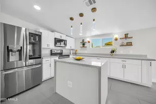 3736 W Wethersfield, Phoenix, AZ 85029 - Photo 1