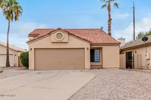 1661 E Cindy, Chandler, AZ 85225 - Photo 1