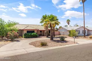 1741 W Wickieup Ln, Phoenix, AZ 85027 - Photo 1