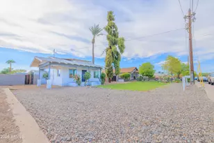 18 N Hamilton St, Chandler, AZ 85225 - Photo 1