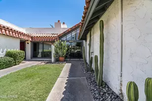 5754 N Scottsdale, Paradise Valley, AZ 85253 - Photo 1