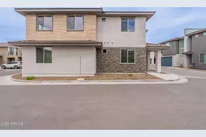 2121 W Sonoran Desert Drive #70, Phoenix, AZ 85085 - Photo 1