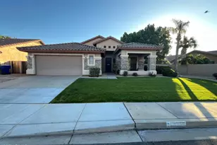 3935 S Hollyhock, Chandler, AZ 85248 - Photo 1