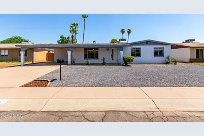 9251 N 36th Drive, Phoenix, AZ 85051 - Photo 1