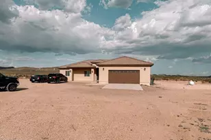 1428 N Alegre Pl, Douglas, AZ 85607 - Photo 1