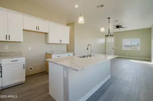 14951 S Capistrano Rd, Arizona City, AZ 85123 - Photo 8