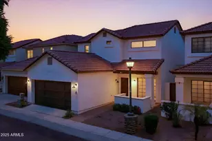 3618 N 38th St, Phoenix, AZ 85018 - Photo 1