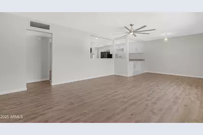 3001 N 43rd Place, Phoenix, AZ 85018 - Photo 6