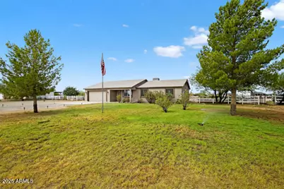33066 N Brinlee Lane, San Tan Valley, AZ 85143 - Photo 2