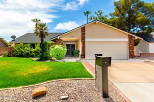 1107 W Stottler Dr, Chandler, AZ 85224 - Photo 1