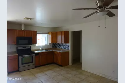 7148 N 48th Avenue, Glendale, AZ 85301 - Photo 6