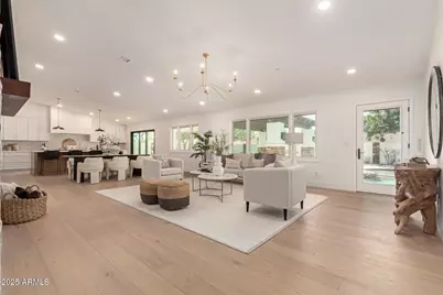 10220 N 75th Street, Scottsdale, AZ 85258 - Photo 1