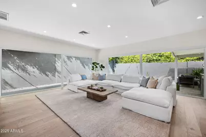 153 N Country Club Drive, Phoenix, AZ 85014 - Photo 1