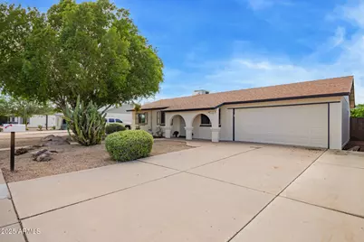 4127 W Paradise Drive, Phoenix, AZ 85029 - Photo 1
