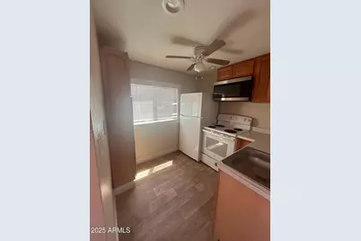 2814 N 29th Street #S, Phoenix, AZ 85008 - Photo 1