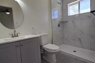 2211 W Pecan Rd, Phoenix, AZ 85041 - Photo 18