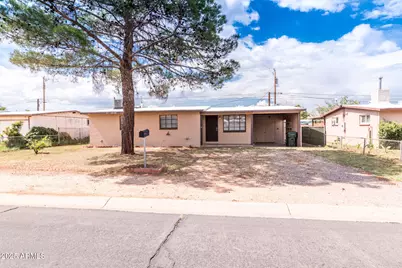 281 Steffen, Sierra Vista, AZ 85635 - Photo 1