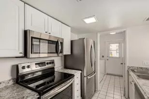 1165 E Beryl Ave, Phoenix, AZ 85020 - Photo 1