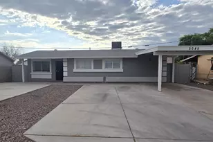 5645 S 13th Way, Phoenix, AZ 85040 - Photo 1